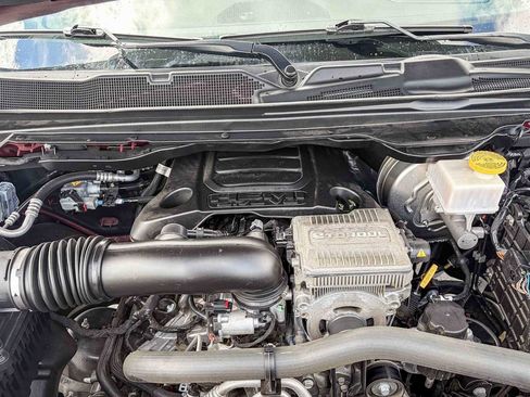 Used 2024 RAM 1500 Laramie image 25