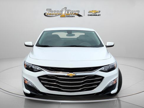 Used 2022 Chevrolet Malibu LT FWD image 2