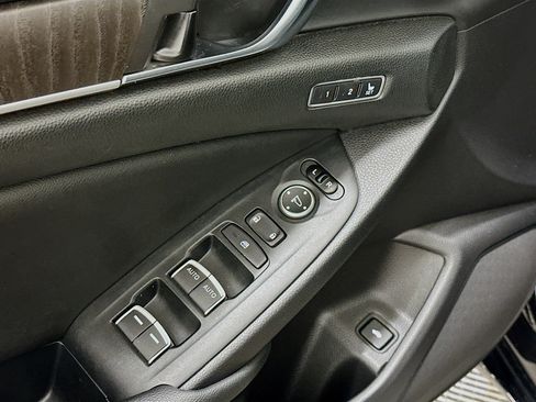 Used 2019 Honda Accord EX-L image 15