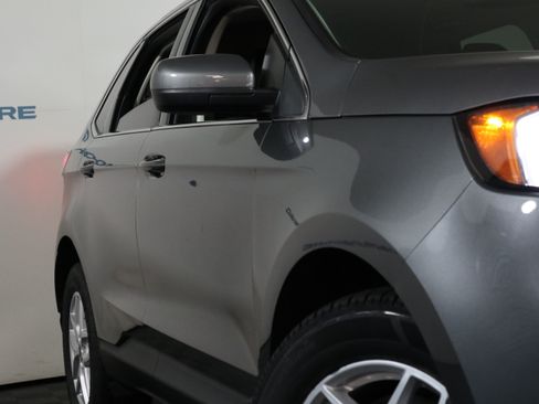 Used 2024 Ford Edge SEL AWD/4WD image 3