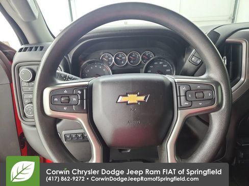 Used 2021 Chevrolet Silverado 2500 Custom w/ Custom Value Package AWD/4WD image 5