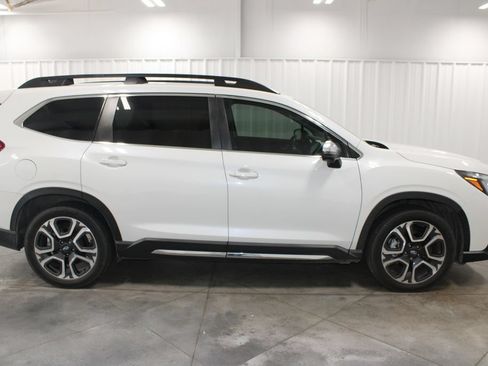 Used 2023 Subaru Ascent Limited w/ Technology Package AWD/4WD image 11