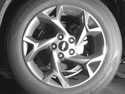 Used 2025 Chevrolet Trax LT FWD image 14