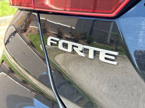 Used 2024 Kia Forte LXS FWD image 25