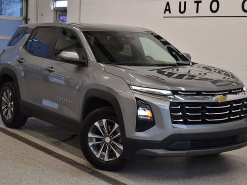 Used 2025 Chevrolet Equinox LT image 1