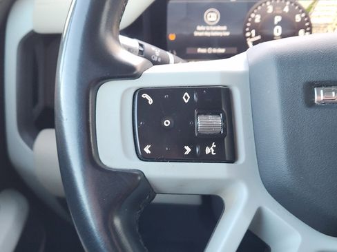 Used 2021 Land Rover Defender 110 SE image 30