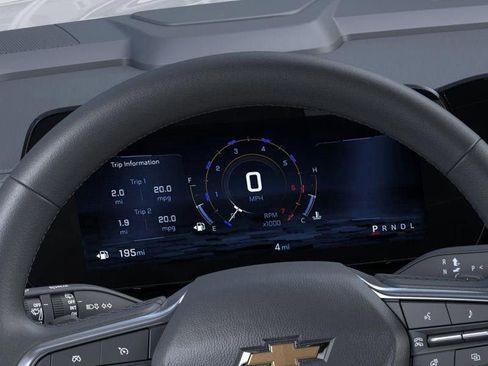 New 2026 Chevrolet Suburban LT image 18