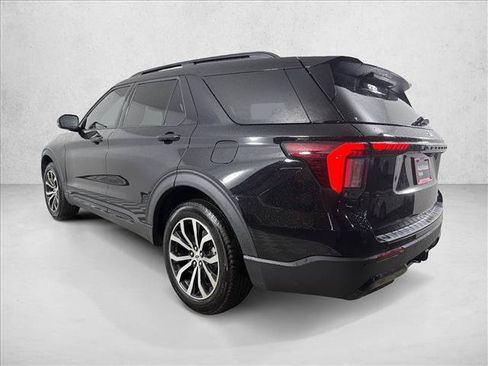 Used 2025 Ford Explorer ST-Line AWD/4WD image 6