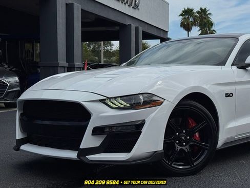 Used 2019 Ford Mustang GT w/ Black Accent Package RWD image 4
