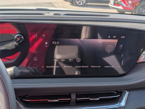 New 2026 Buick Envista Preferred FWD image 18
