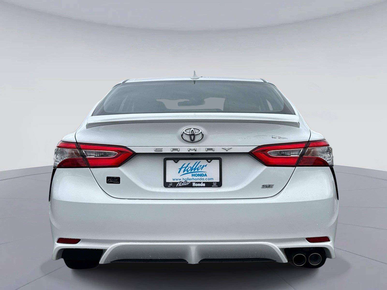 Used 2020 Toyota Camry SE FWD image 5