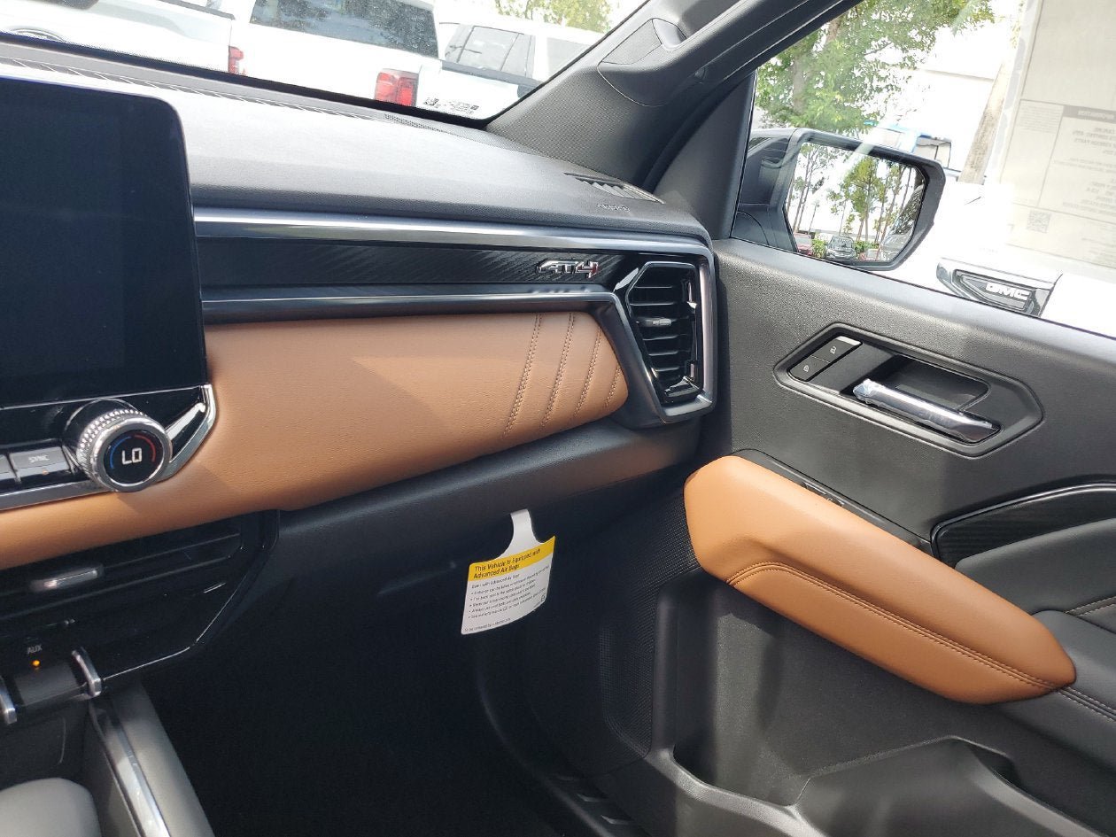 New 2026 GMC Canyon AT4 AWD/4WD image 26