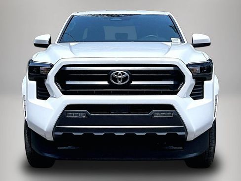 Used 2025 Toyota Tacoma SR5 AWD/4WD image 3