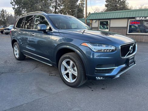 Used 2018 Volvo XC90 T5 Momentum image 6