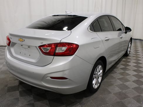 Used 2019 Chevrolet Cruze LT w/ Convenience Package FWD image 30
