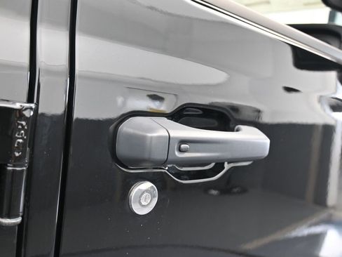 Used 2024 Jeep Gladiator Sport w/ Premium Package image 37