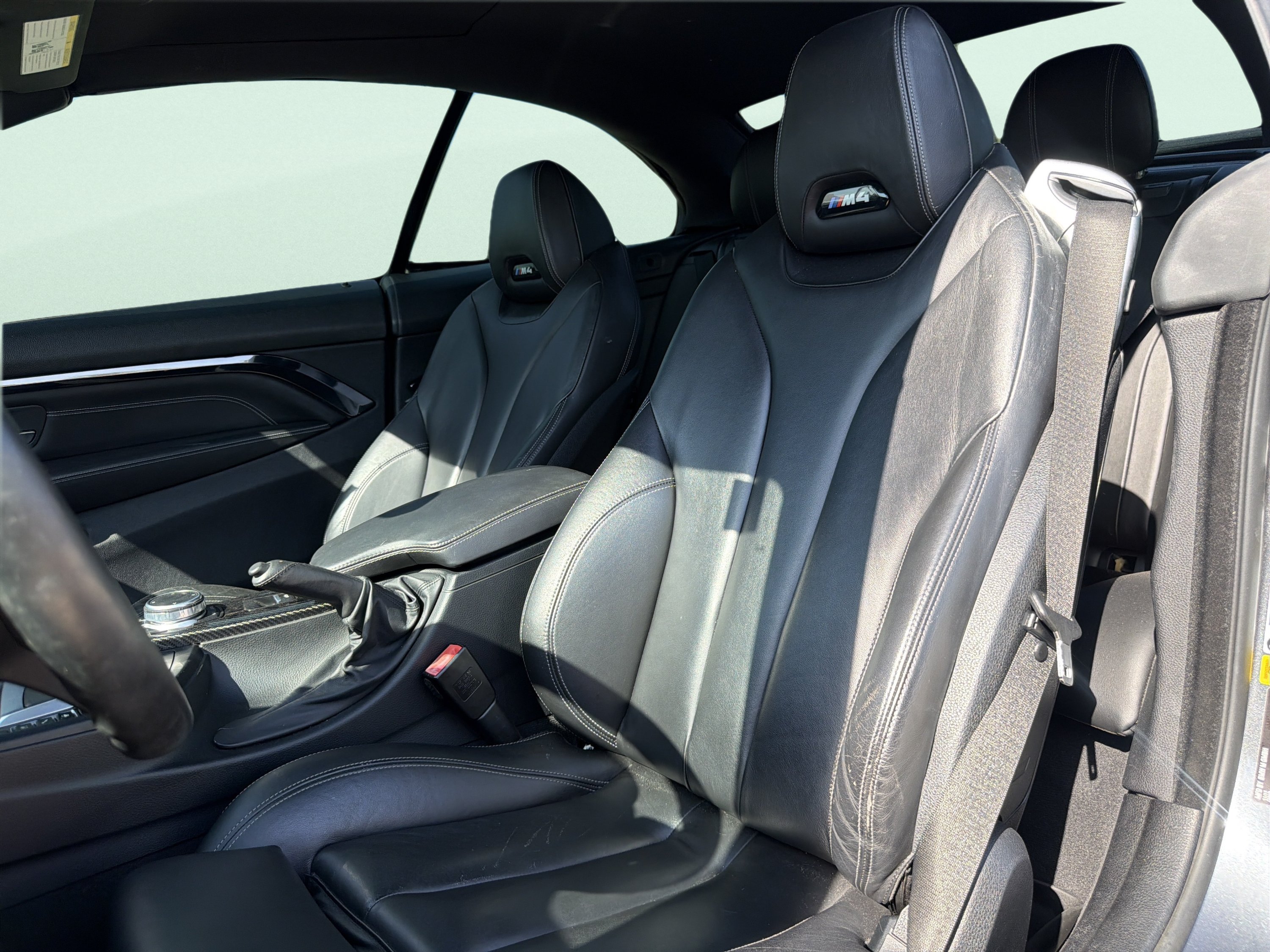 Used 2018 BMW M4 Convertible RWD image 16