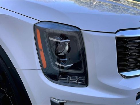 Certified 2022 Kia Telluride S image 34
