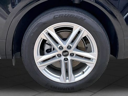 Used 2022 Audi Q5 e Premium Plus AWD/4WD image 11