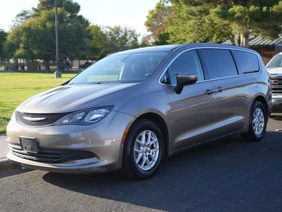 Used 2017 Chrysler Pacifica LX