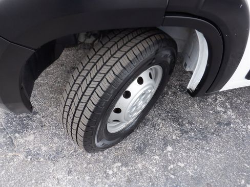 Used 2023 RAM ProMaster 2500 FWD image 18