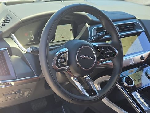 Used 2024 Jaguar I-PACE R-Dynamic HSE image 16