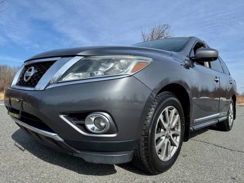 Used 2016 Nissan Pathfinder SL w/ SL Premium Package image 1