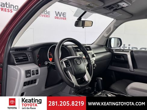 Used 2012 Toyota 4Runner SR5 AWD/4WD image 13