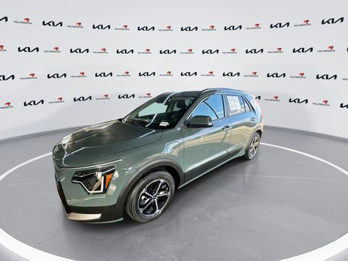Certified 2023 Kia Niro EX image 4