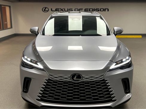 New 2026 Lexus RX 450h AWD image 2