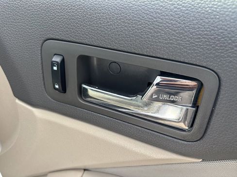 Used 2012 Ford Fusion SE FWD image 34