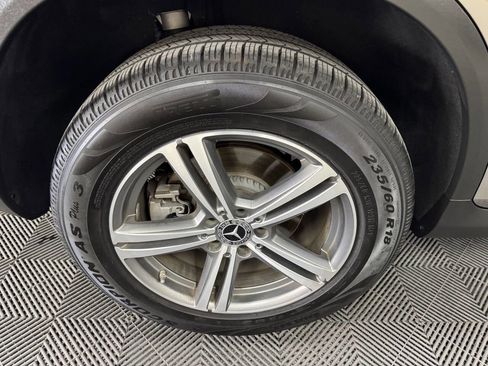 Used 2020 Mercedes-Benz GLC 300 image 21