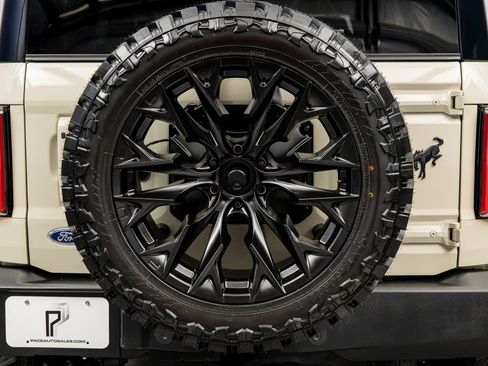Used 2025 Ford Bronco Outer Banks AWD/4WD image 18
