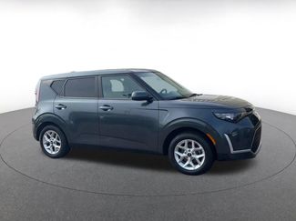Used 2025 Kia Soul LX w/ LX Technology Package video 2
