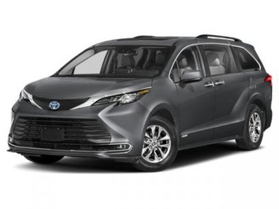 New 2025 Toyota Sienna XLE