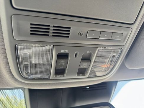 Used 2022 Honda CR-V EX-L image 24