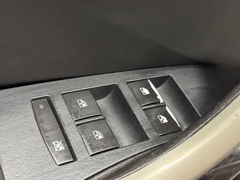 Used 2017 Buick Verano Leather w/ Experience Buick Package FWD image 13