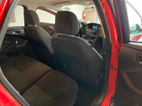 Used 2015 Ford Focus SE FWD image 61