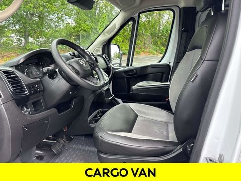 Used 2025 RAM ProMaster 2500 w/ Convenience Group FWD image 9