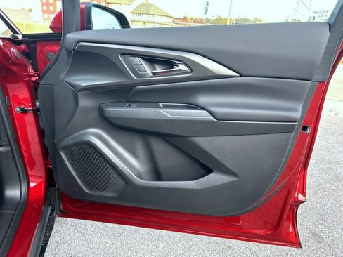 New 2026 Chevrolet Equinox EV LT image 15