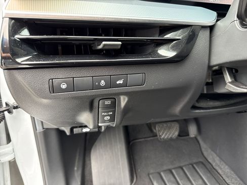 Used 2025 Nissan Murano SL AWD/4WD image 17