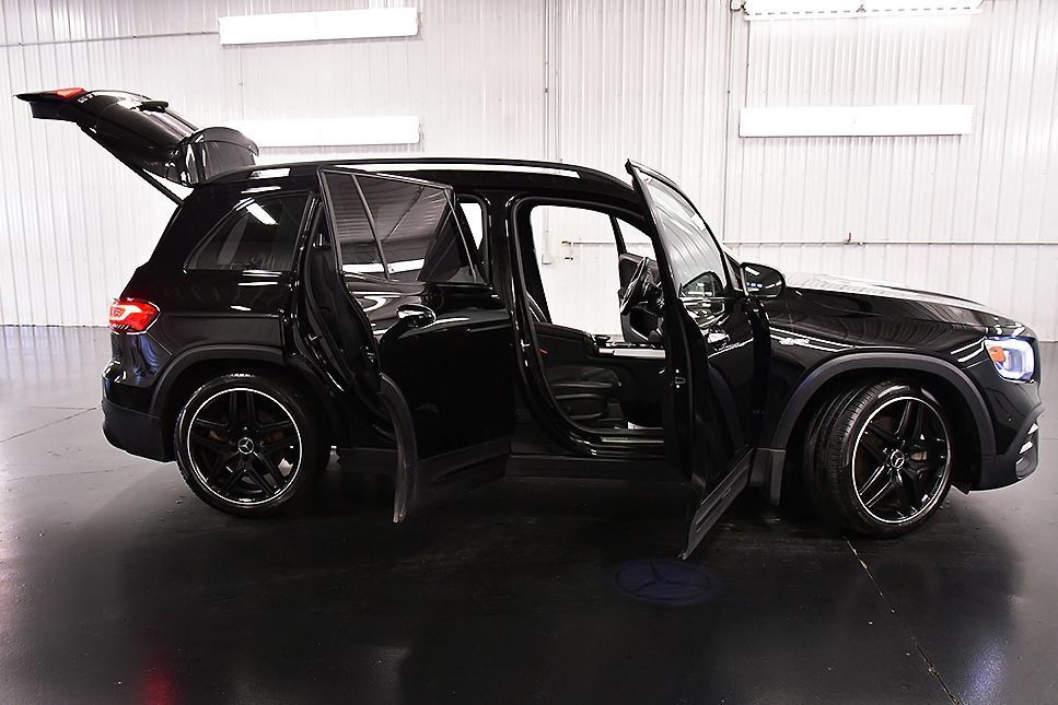 Used 2023 Mercedes-Benz GLB 35 AMG 4MATIC image 31