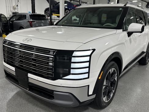 Used 2026 Hyundai Palisade Limited FWD image 5