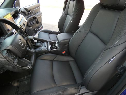 Used 2025 Toyota Tacoma SR5 image 62