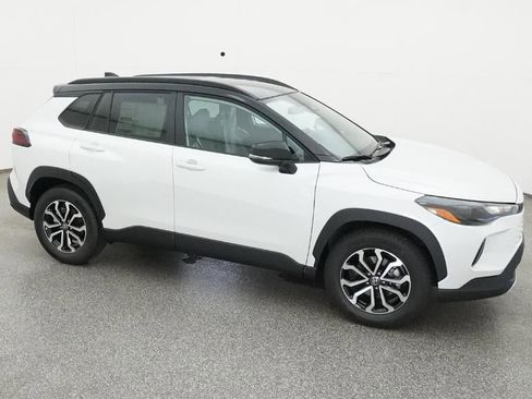 New 2026 Toyota Corolla Cross SE image 12