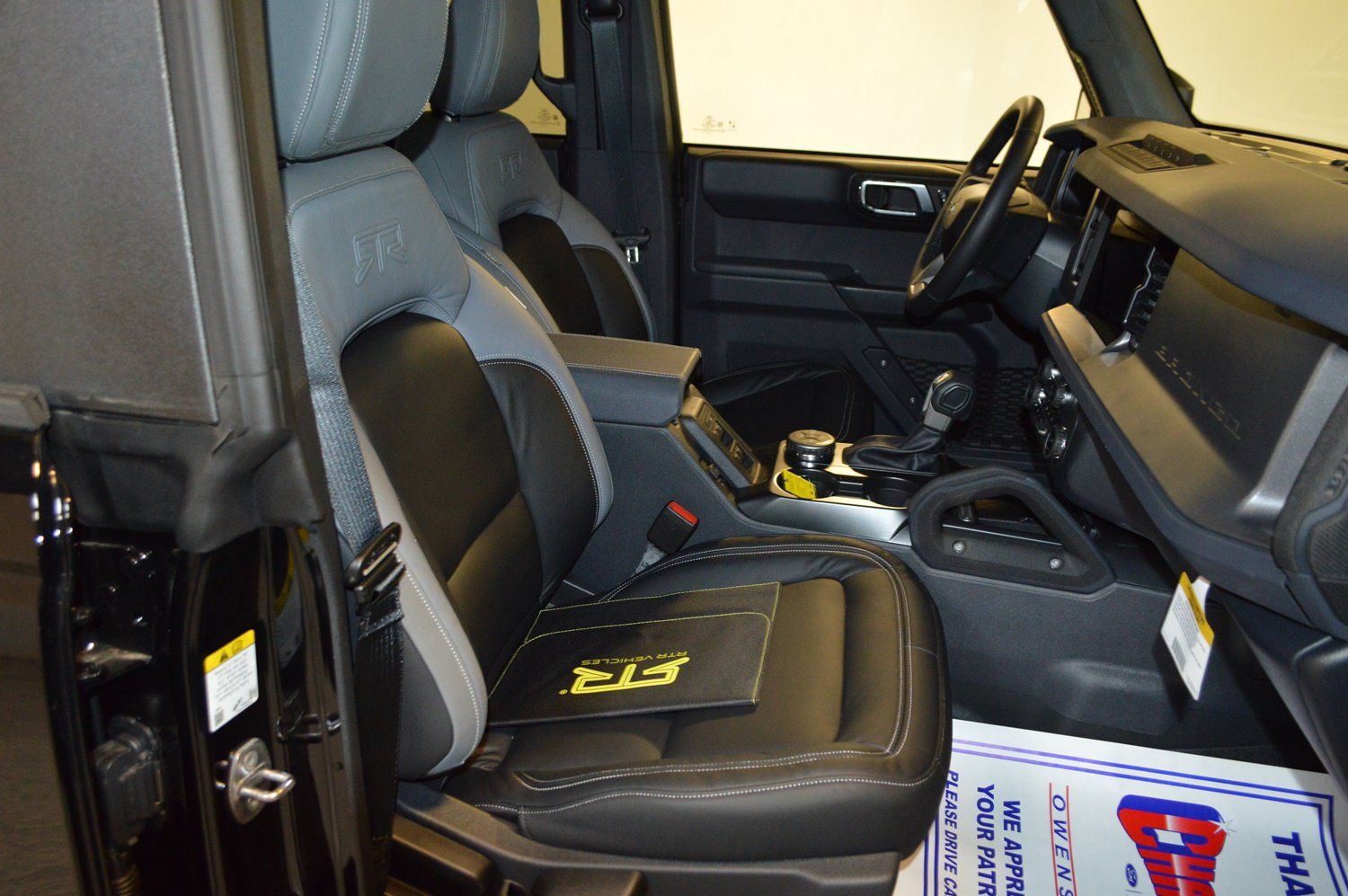 New 2025 Ford Bronco Badlands AWD/4WD image 11