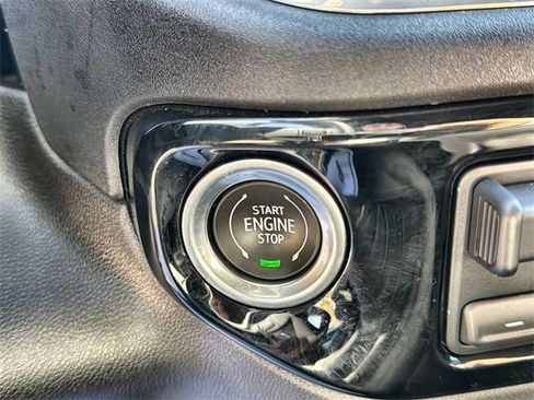 Certified 2024 GMC Sierra 1500 Elevation image 16