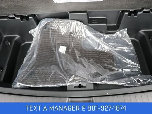 New 2026 GMC Acadia Denali Ultimate w/ LPO, Floor Liner Package AWD/4WD image 16