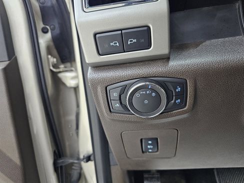 Used 2017 Ford F150 King Ranch w/ Equipment Group 601A Luxury image 38