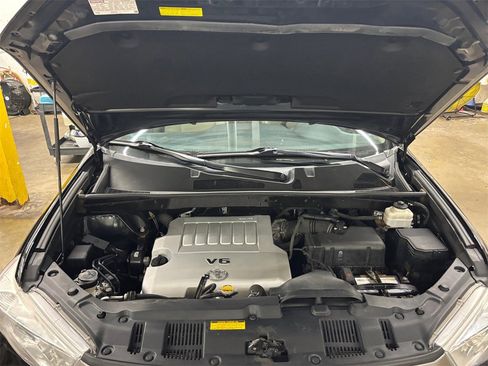 Used 2013 Toyota Highlander Limited image 9